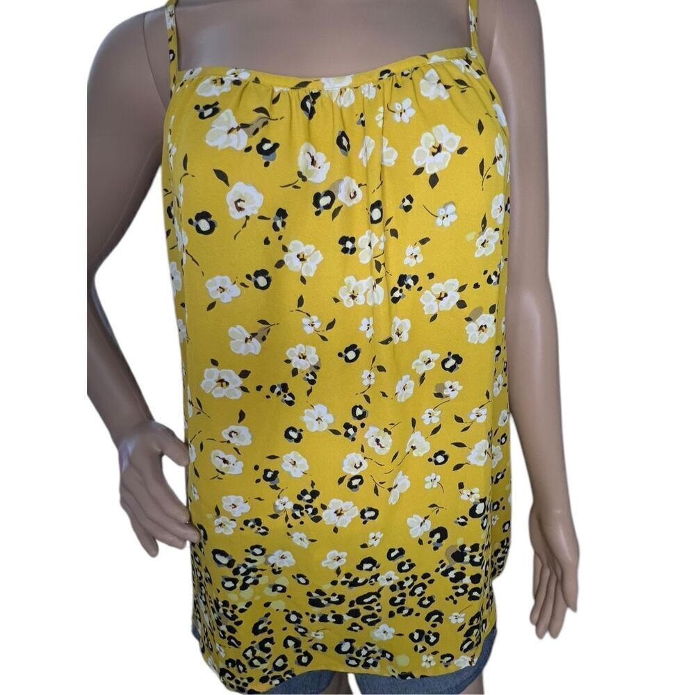 CAbi Floral Patterned Spaghetti Strap Loose Fit Spaghetti Strap Tank Top